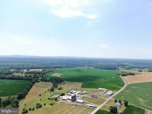 14745 Big Bend Way, Williamsport, MD 21795