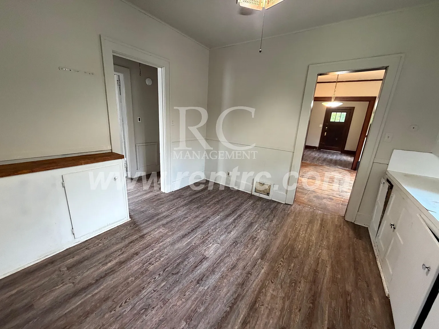 2 bed, 1000 sqft, $695 — Photo 3