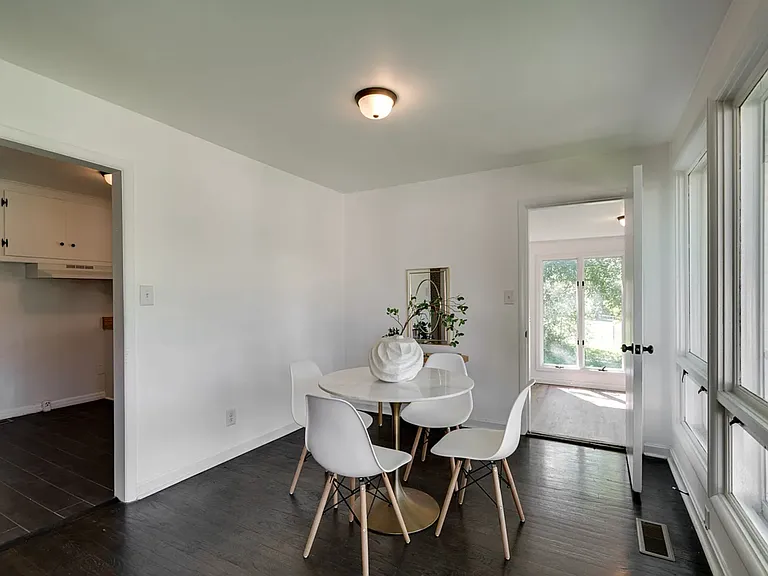 925 Camellia Dr — Photo 6