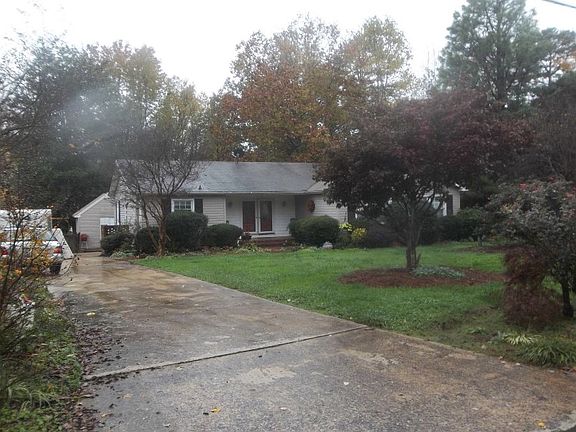 3rd image of 1619 Windyrush Ln