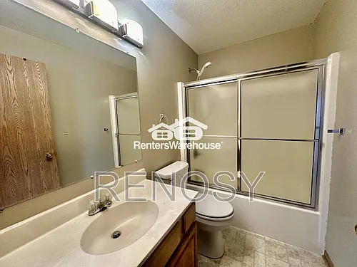5924 Sutton Pl #10 Photo 1