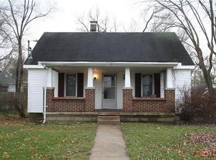 2911 E 10th St, Columbus, IN 47201