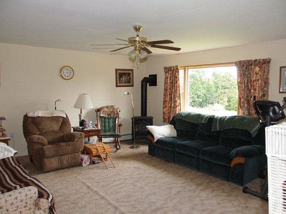 5th image of 217 Moonlight Dr
