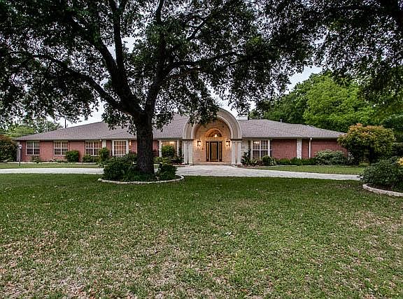 2nd image of 14111 Valley Creek Dr