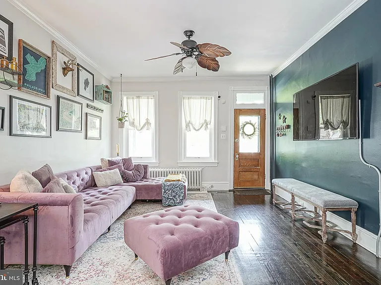 6 E Collings Ave — Photo 2