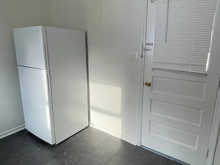 319 N Balph Ave #319 — Photo 21