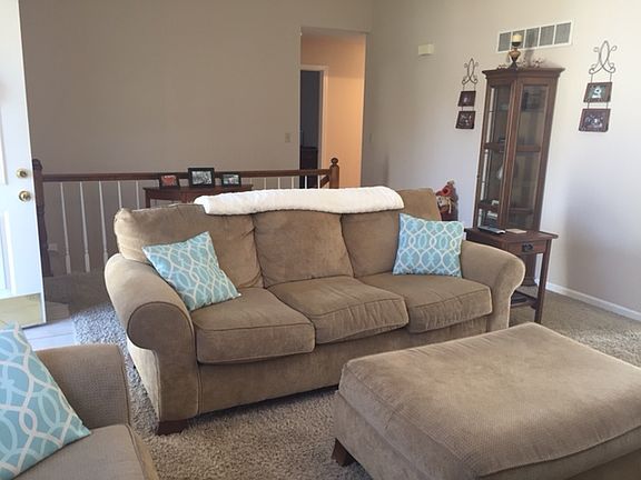 3rd image of 21 Jennifer Dr