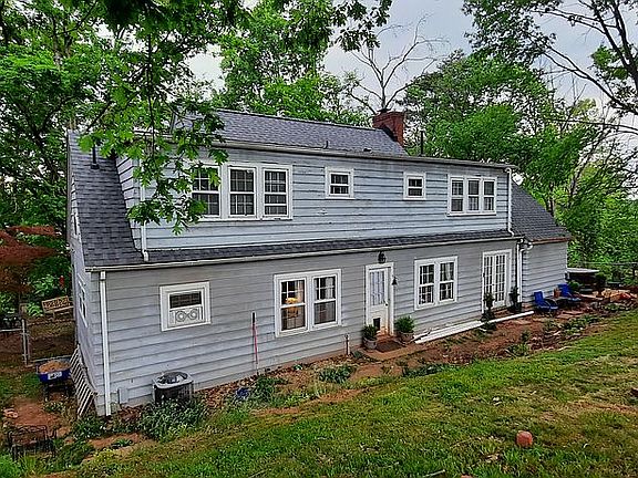 3rd image of 2001 Massey Cir