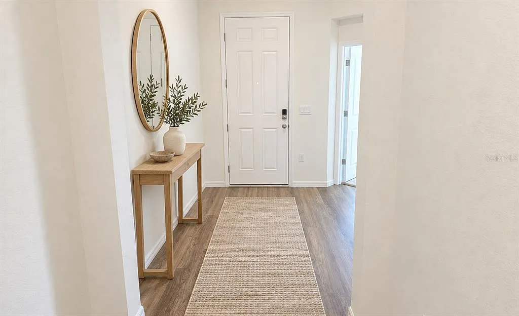 4 bed, 3.5 bath, 2862 sqft, $2,999 — Photo 2