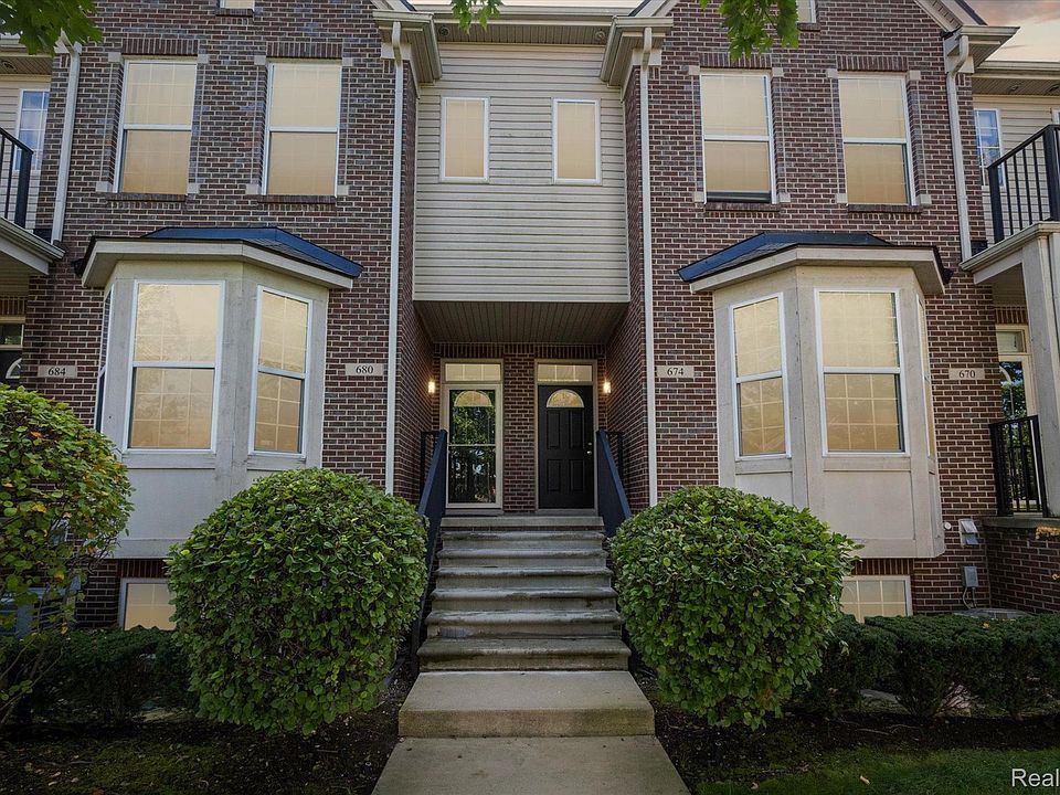 1st image of 674 Superior Pkwy Unit 308