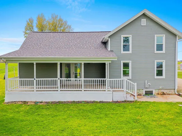 N1613 Manley Rd, Greenville, WI 54942