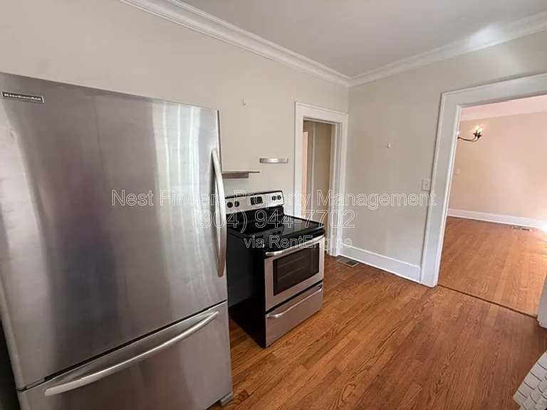 3520 Pine St — Photo 13