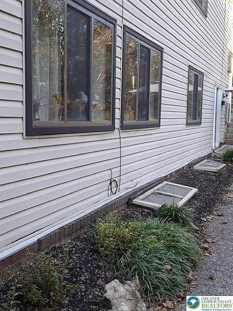 4 bed, 3.0 bath, 1952 sqft, $2,800 — Photo 4