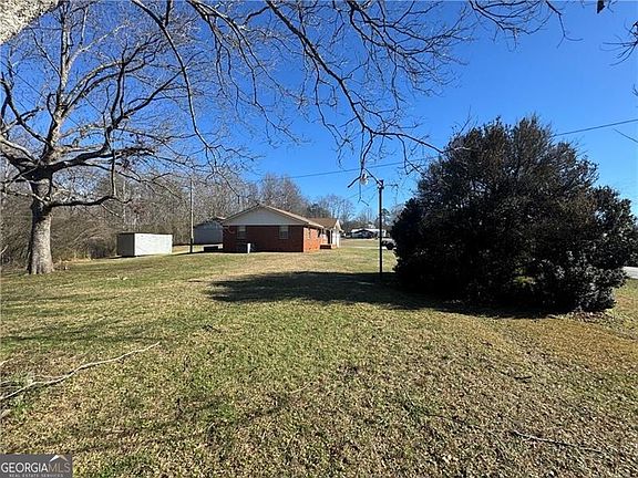 3rd image of 4541 Cavender Creek Rd