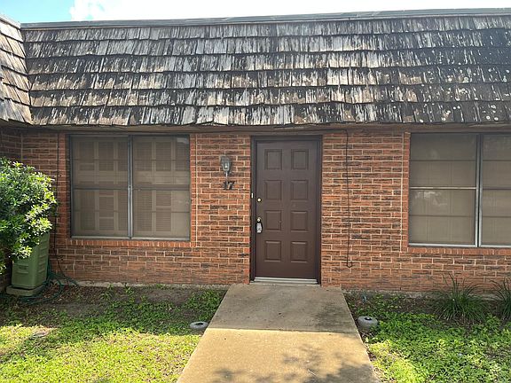 2nd image of 17 Forest Hills Dr #17