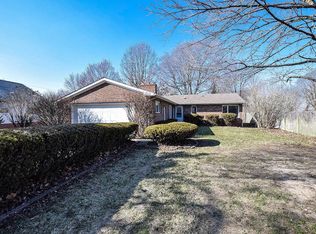 214 W Carter, Cerro Gordo, IL 61818