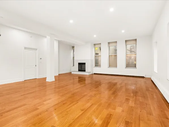 458 West 146th Street 2S image 2 of 18