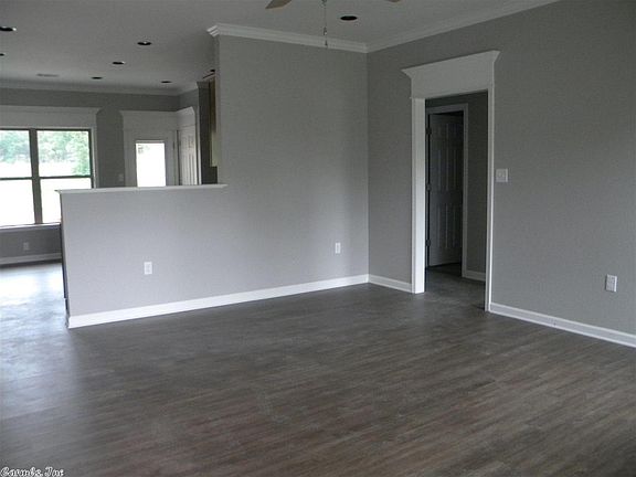 2nd image of 1911 Rehoboth Cir