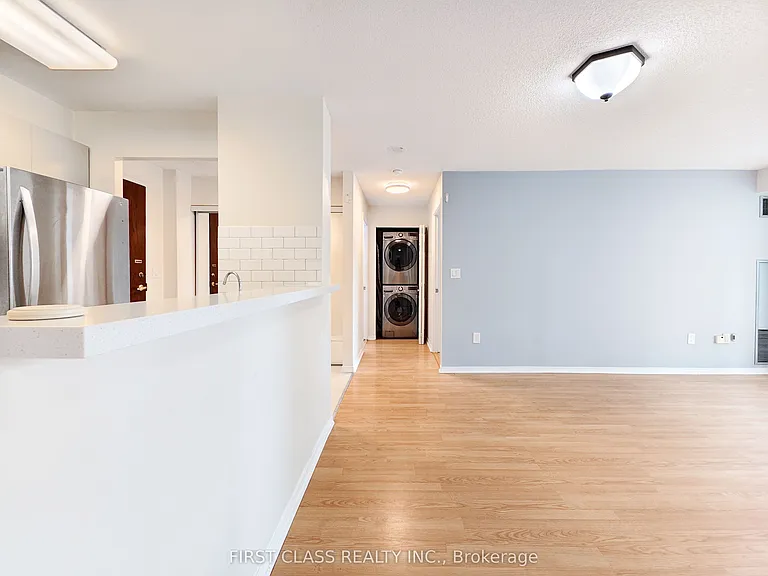 8 Pemberton Ave #606 — Photo 11