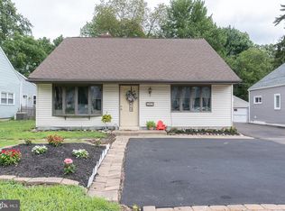 2513 Horsham Rd, Hatboro, PA 19040