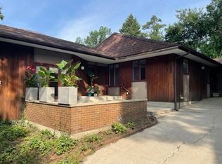 152 Juliet Ct, Clarendon Hills, IL