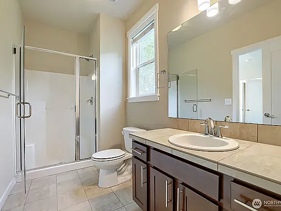 944 SW 108th St SW — Photo 4