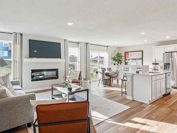 4th image of 3520 Azalea Dr