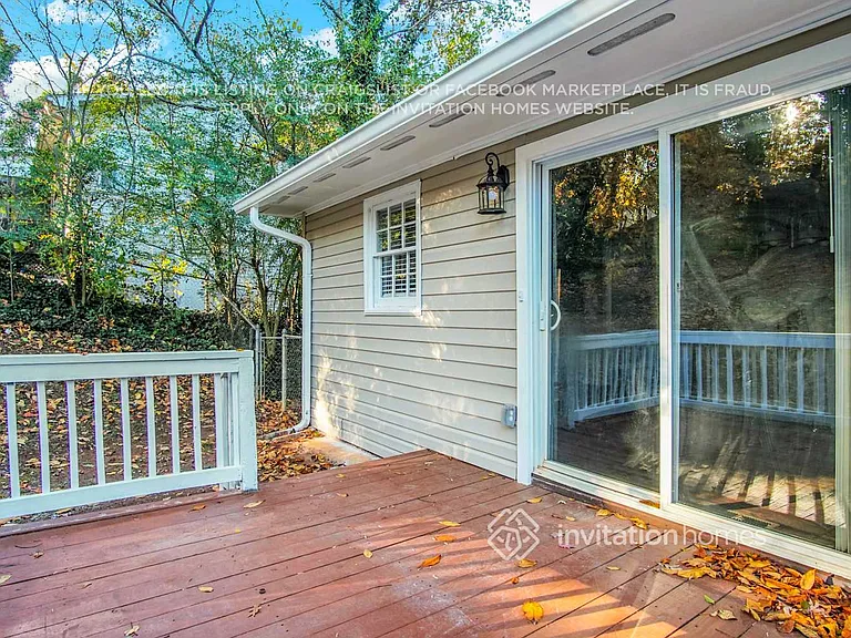1658 Pine Glen Cir — Photo 22