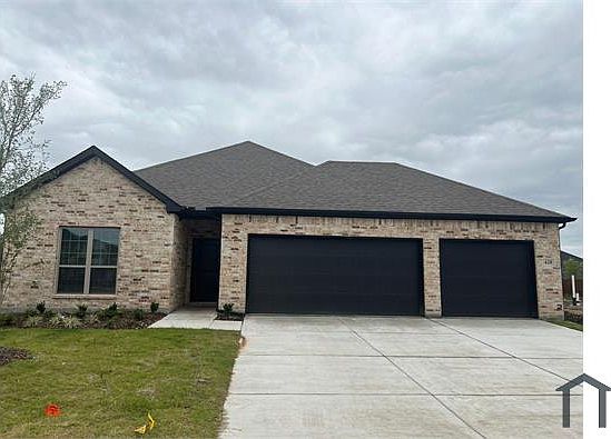 2nd image of 428 Coyote Creek Dr