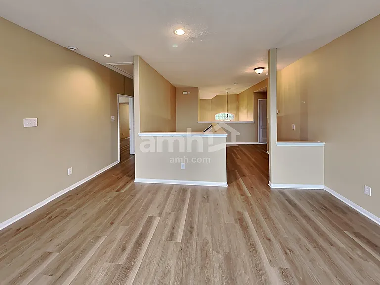 5718 Emerald Brook Ln — Photo 12