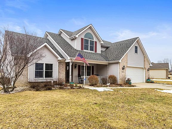 2nd image of 47 Clubview Dr
