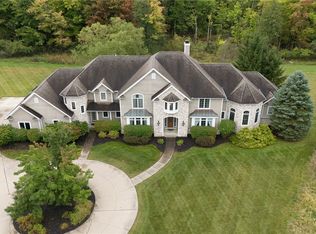 3970 Waterford Ct, Beachwood, OH 44122