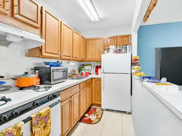 142 West 175th Street image 33 of 38