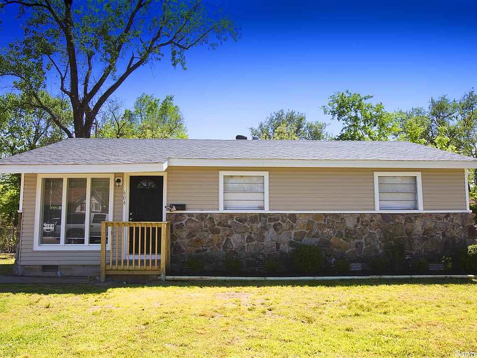 1st image of 604 Dorothy Dr