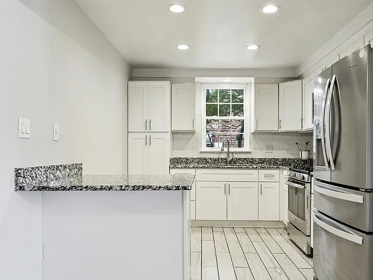 2678 Tremont St #1 — Photo 7