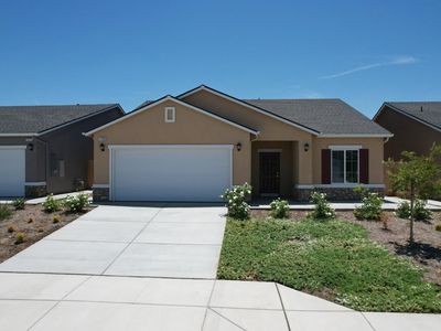 1113 E Orange St, Avenal, CA, 93204