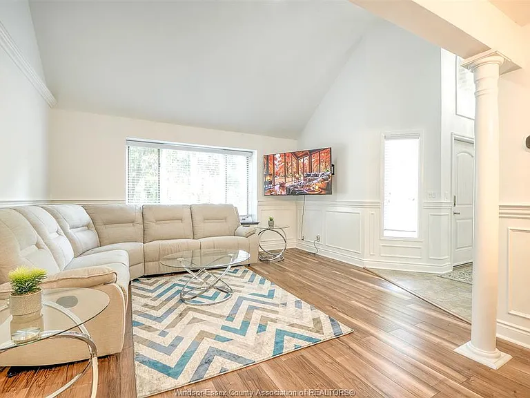 106 Marentette Dr — Photo 6