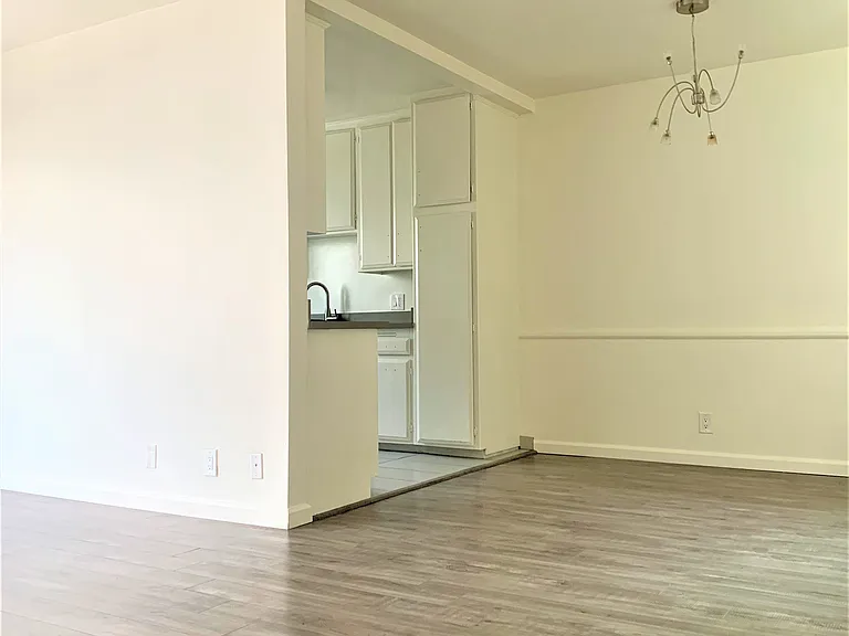 414 S Saint Andrews Pl #7 — Photo 7