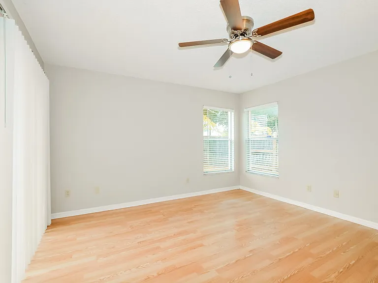 9324 Pavillion Dr — Photo 8
