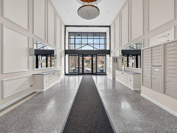 4th image of 5235 Post Road #5A