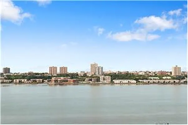 Rented by Manhattan Miami Real Estate | media 46