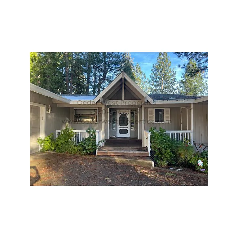 4539 Park Woods Dr photo 1