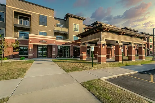Lincoln Street Apartments Photo 1