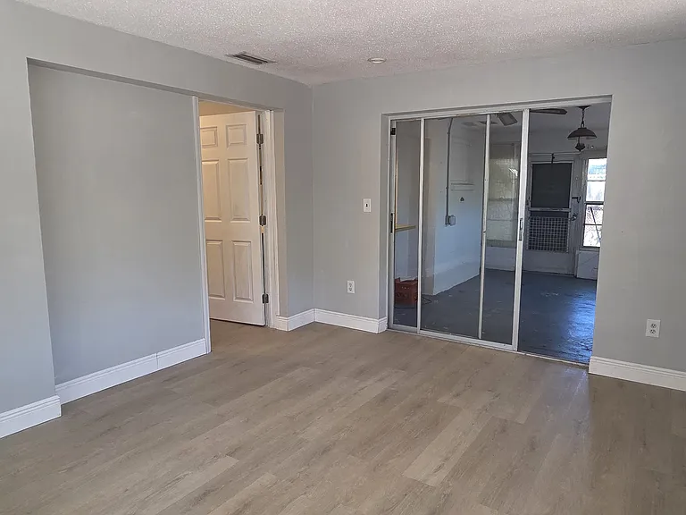 3034 Palamore Dr — Photo 24