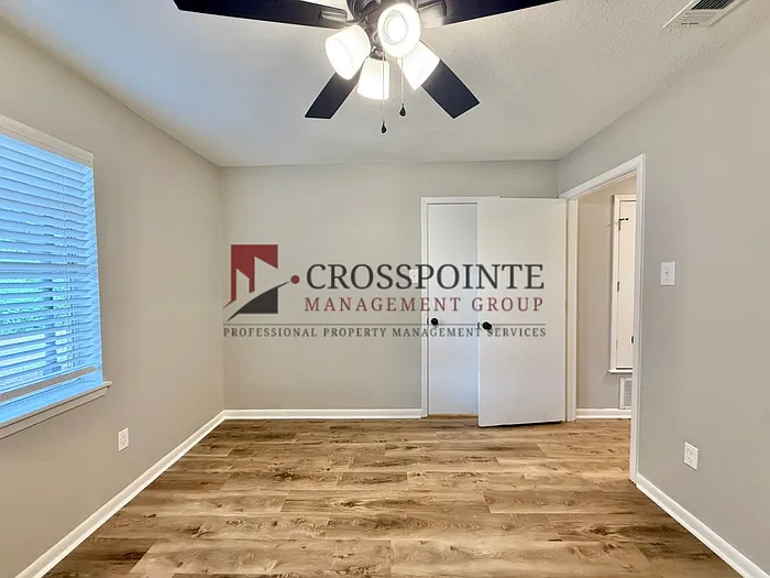 715 S Porter Ave — Photo 8