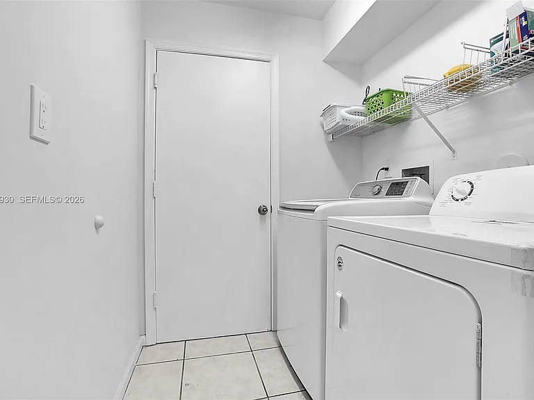 1574 NW 103rd Ter — Photo 39