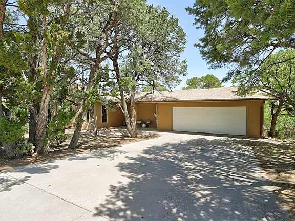 2nd image of 630 Totavi St