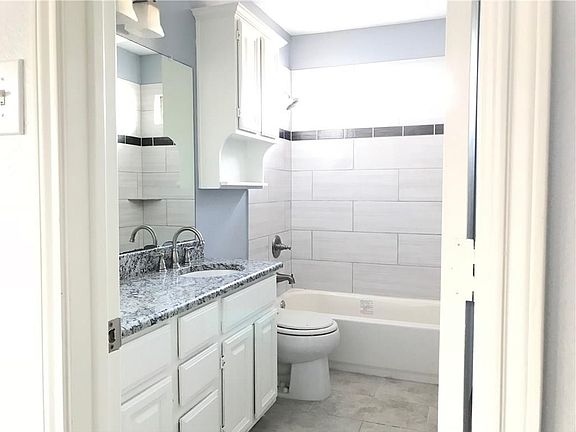 5th image of 1817 Lantana Dr