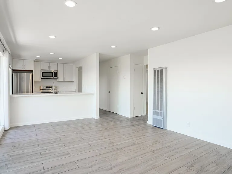 124 Farragut Ave — Photo 65