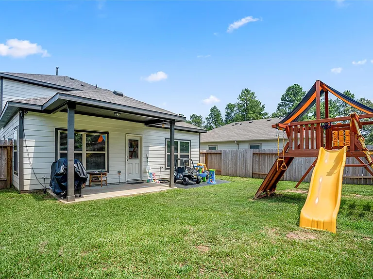 210 Bellewood Manor Dr — Photo 33